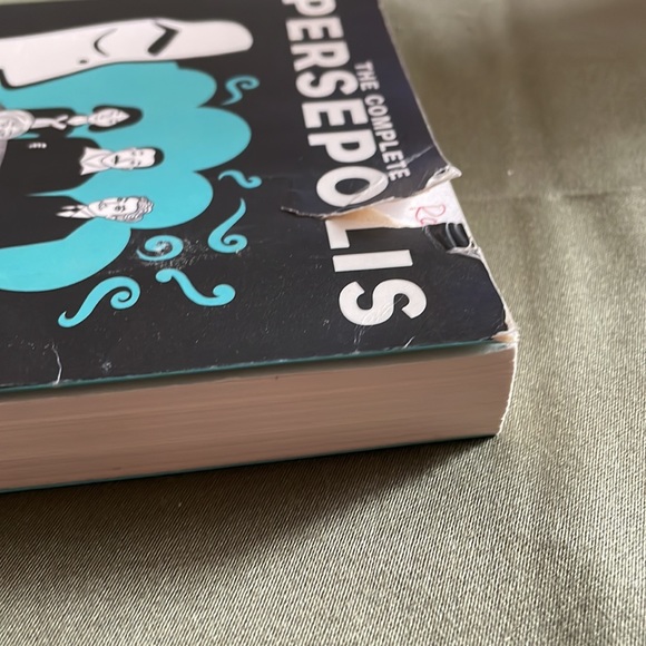 The Complete Persepolis by Marjane Satrapi - Picture 4 of 5